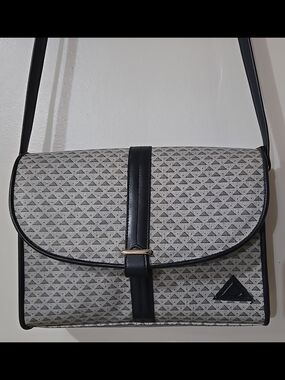 Vintage 1980s Liz Claiborne Navy & Gray Patterned Crossbody Bag